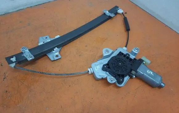 KIA Picanto Front door window regulator with motor