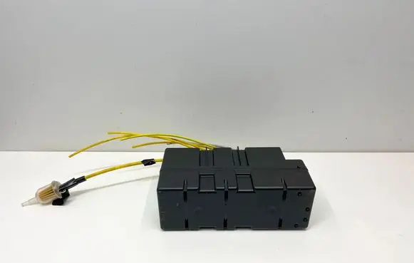 Mercedes-Benz SL R230 Central locking vacuum pump A2308000448 0132006383