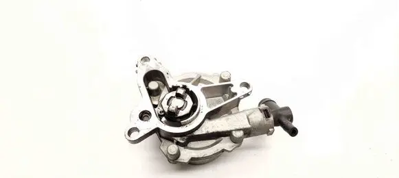 Nissan X-Trail T32 Vacuum pump 146503760R