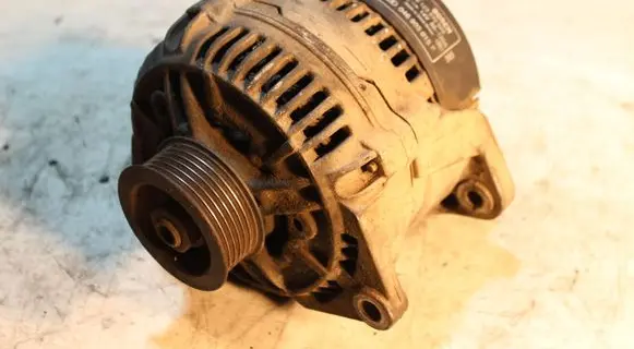 Audi A6 S6 C5 4B Generator/alternator 046903015F 0123510028