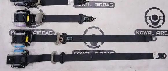 Suzuki Swift III Set of seat belts 8496052R2 TKAH0EP637 TKAH0EP66