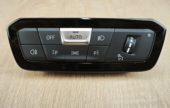 BMW 4 G22 G23 G24 G26 Light switch 5A16B19