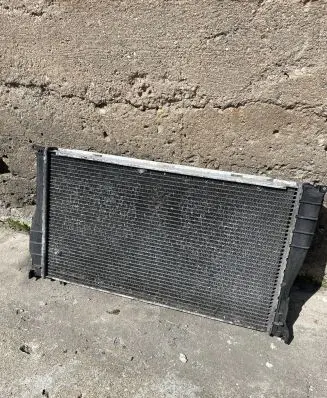 BMW 3 E90 E91 Coolant radiator 850907903 8509079