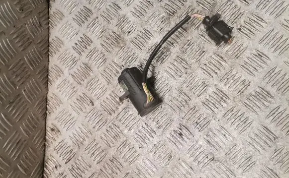 Audi A4 S4 B5 8D Accelerator pedal position sensor 0205001032