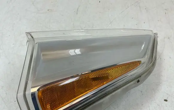 Nissan Leaf I (ZE0) Front indicator light 261853NF0A