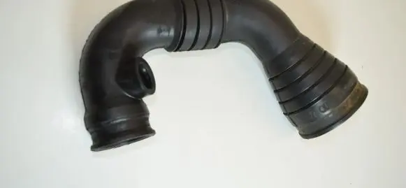 Audi A4 S4 B5 8D Intercooler hose/pipe 8D0129615A