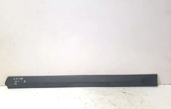 Opel Zafira A Front door trim (molding) 090597588