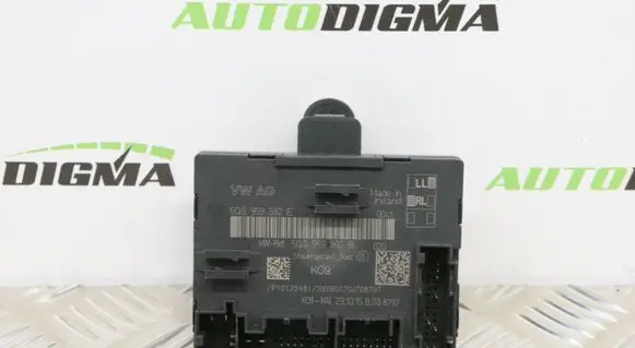 Audi A3 S3 8V Door control unit/module 5Q0959592E