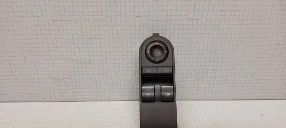 Opel Zafira B Electric window control switch 13228706