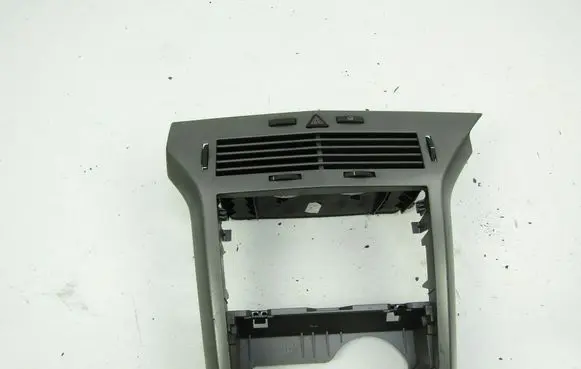 Opel Astra H Radio/GPS head unit trim 