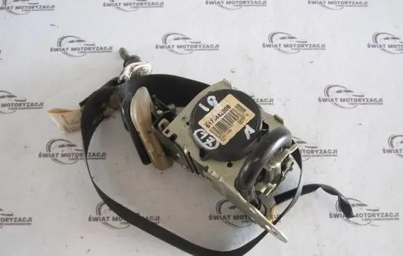 Nissan Juke I F15 Front seatbelt 617544200C
