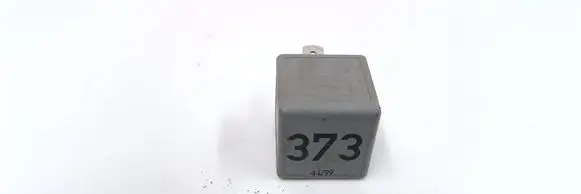 Volkswagen PASSAT B4 Other relay 8D0951253A