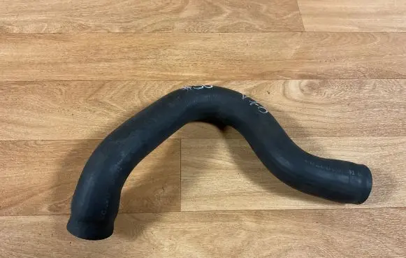 Volvo V70 Engine coolant pipe/hose 08671393