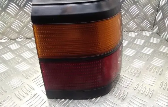Volkswagen PASSAT B3 Rear/tail lights 333945257 333945112