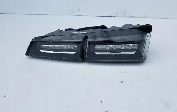 Peugeot 308 Tailgate rear/tail lights