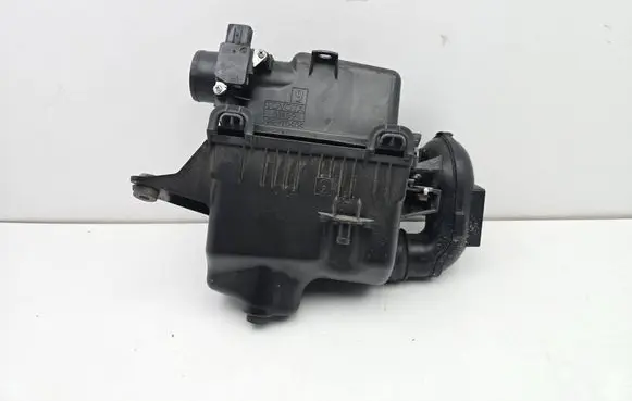 Toyota Yaris Air filter box 177050M080 BS100141847 222040V020