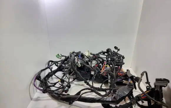 Volvo V40 Engine installation wiring loom E02345500 T6A3C