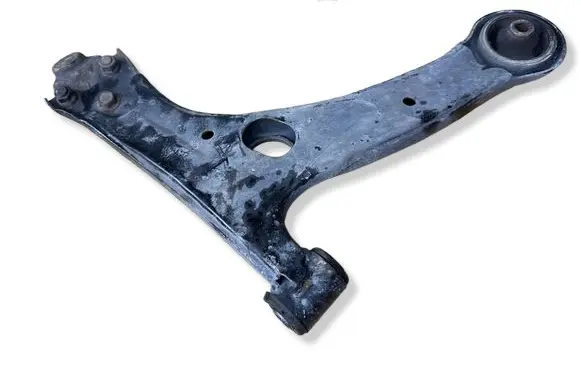 Toyota Avensis T250 Front control arm 