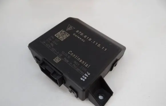 Porsche Panamera (970) Gateway control module 97061811511 1N015135 2840763001300