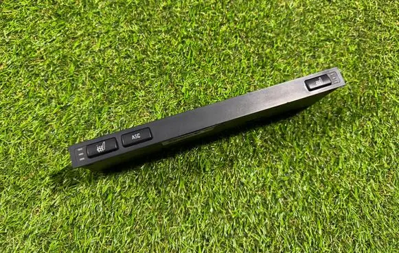 BMW 5 E39 Seat heating switch 8373712