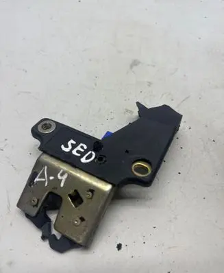 Audi A4 S4 B5 8D Tailgate/trunk/boot lock/catch/latch 8E5827505B