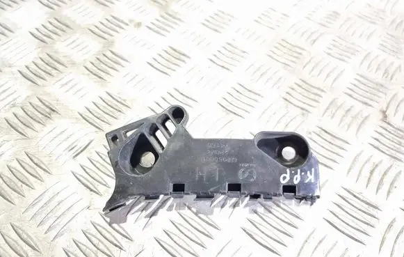 Front bumper mounting bracket