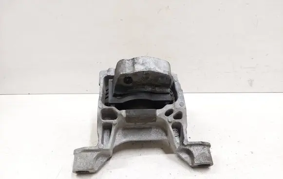Engine mount bracket
