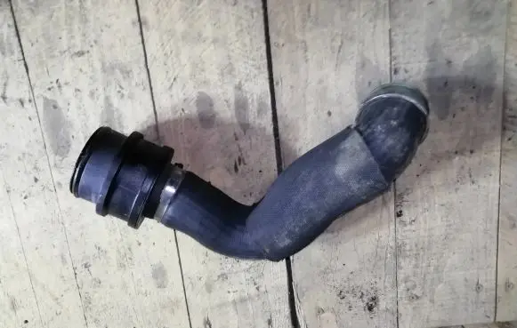 Mercedes-Benz A W169 Intercooler hose/pipe A6401400687 4010163A
