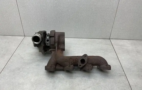 Hyundai i40 Turbo 282012A810 8241680001