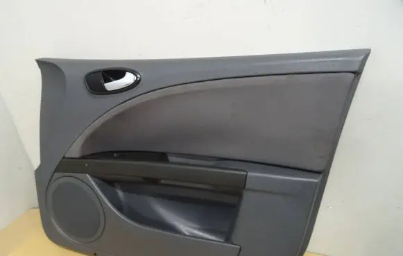 Seat Leon (1P) Front door card panel trim