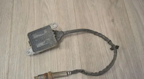 Mercedes-Benz Sprinter W906 Lambda probe sensor A0009053009