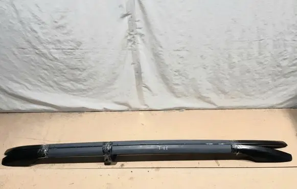 Toyota Avensis Verso Roof bar rail