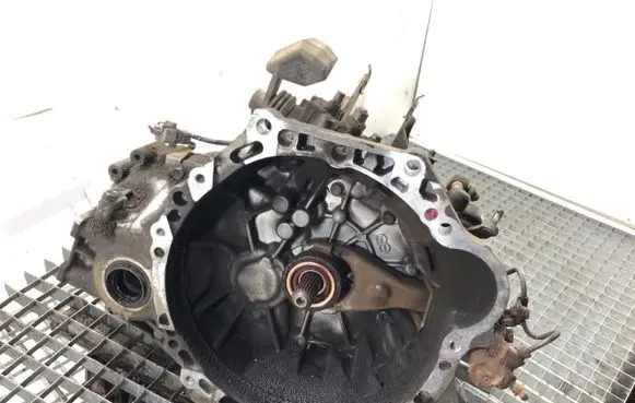 Toyota Auris 150 Manual 5 speed gearbox 