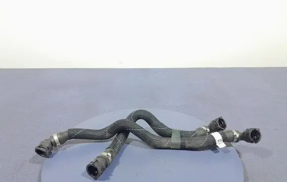 BMW X3 E83 Engine coolant pipe/hose 8476120