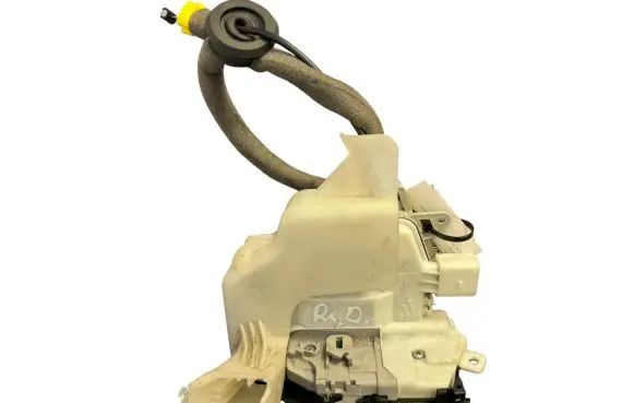 Audi Q3 8U Front door lock 8J2837016E