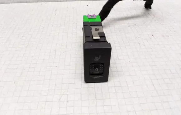 Volkswagen PASSAT B5.5 Seat heating switch 3B0963563C