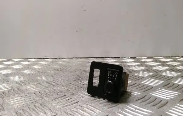 Nissan Almera Headlight level height control switch
