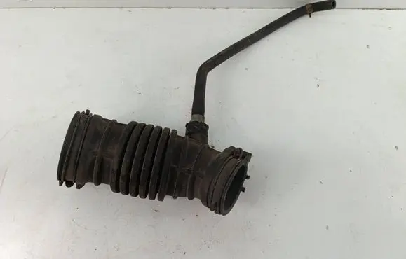 KIA Rio Turbo air intake inlet pipe/hose 28140H8100 28140H8150