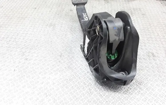 Clutch pedal