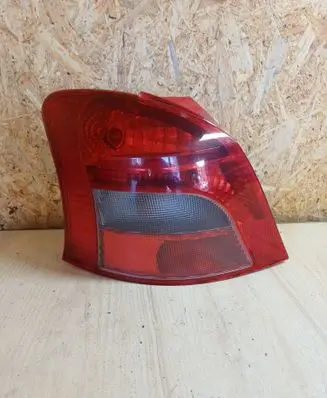 Toyota Yaris Rear/tail lights E131772