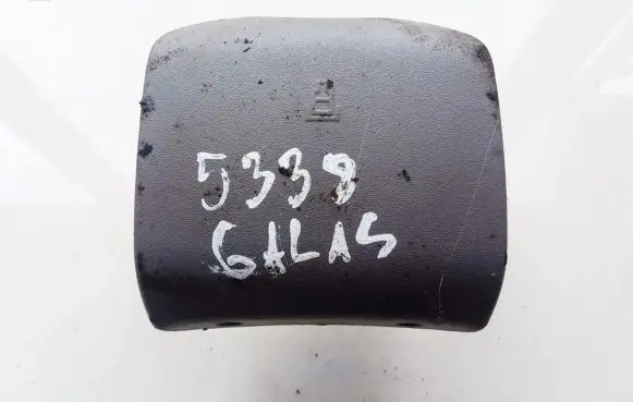 Nissan Almera Tino Glove box