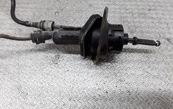 Ford Focus C-MAX Clutch master cylinder S4MZD