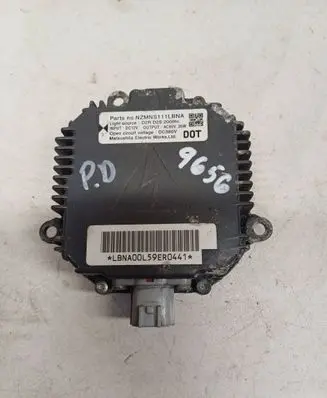 Nissan Murano Z50 Headlight ballast module Xenon NNMS111L0NA