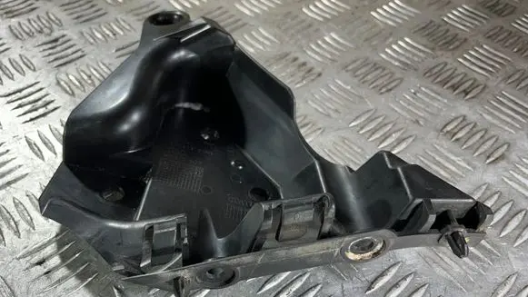 Volvo XC60 Front bumper mounting bracket 30764619