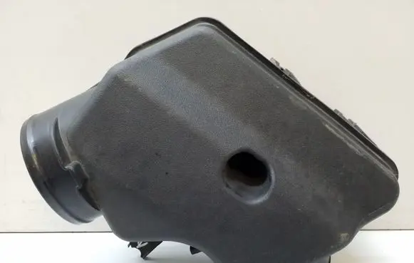 Dodge Grand Caravan Intake resonator 04861731AC