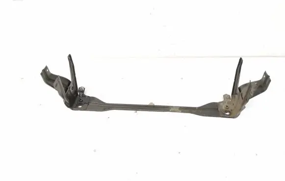 Mercedes-Benz S W221 Radiator mount bracket 