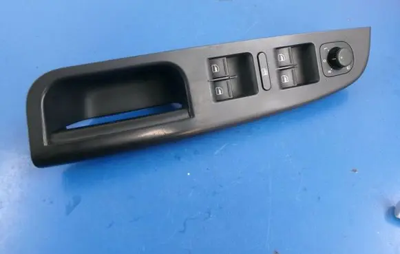 Volkswagen Golf V Other devices 1K4959857B