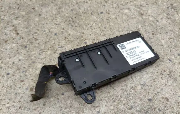 Mercedes-Benz GL X166 Suspension control unit/module A1669015400 10139046 A1669009518