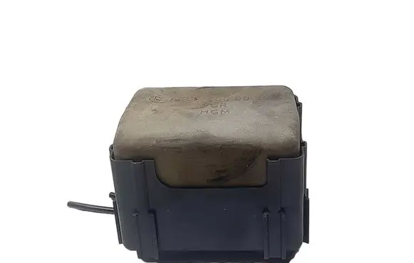 Mercedes-Benz C W204 Central locking vacuum pump A2218000035 A0008000018