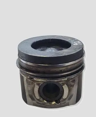 Volvo V40 Piston D4162T